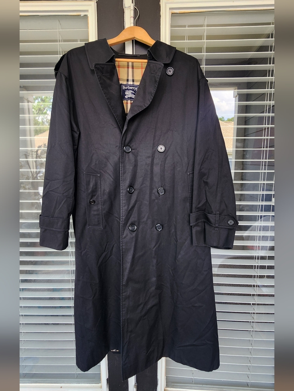Burberry Men’s Black Double-Breasted Trench Coat Sz 40 R Vintage